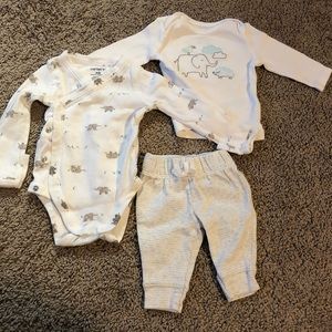 Carters gender neutral set